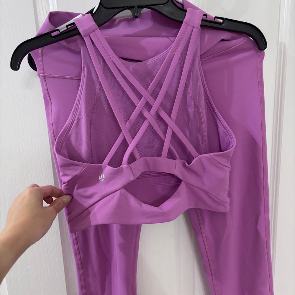 Lululemon Women's Magenta Glow Leggings and Bra Set size 6 - Picture 4 of 9